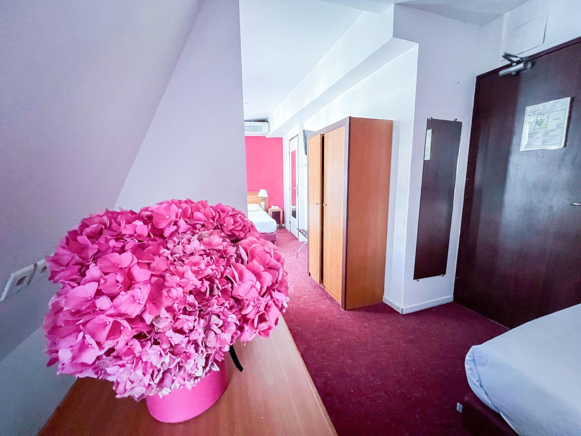 La Dependance Hotel Paris Ngoại thất bức ảnh